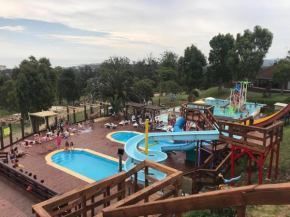 Отель Complejo Laderas del Cerro  Пириаполис